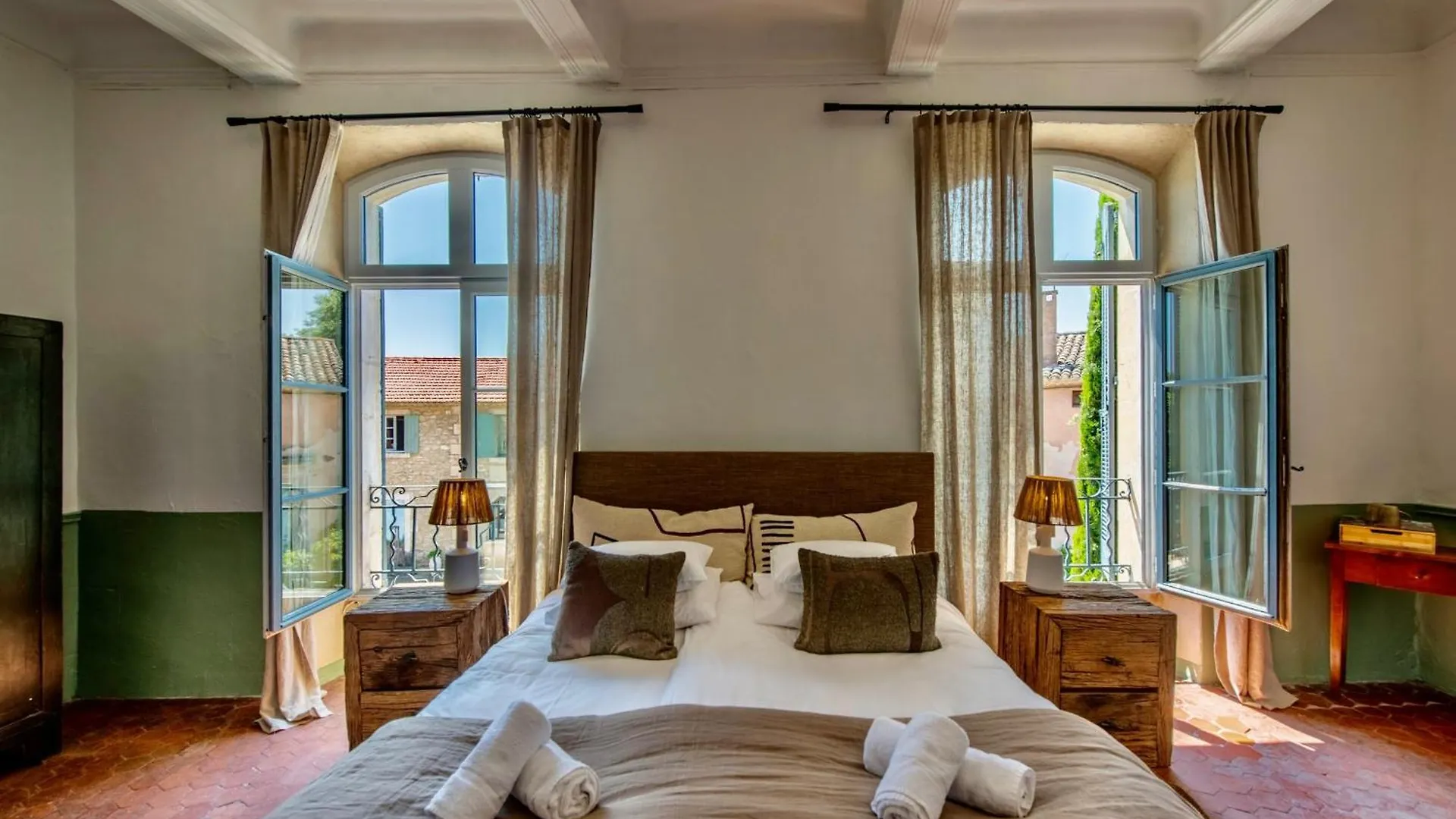 Au Ralenti Du Lierre Hotel Beaumettes